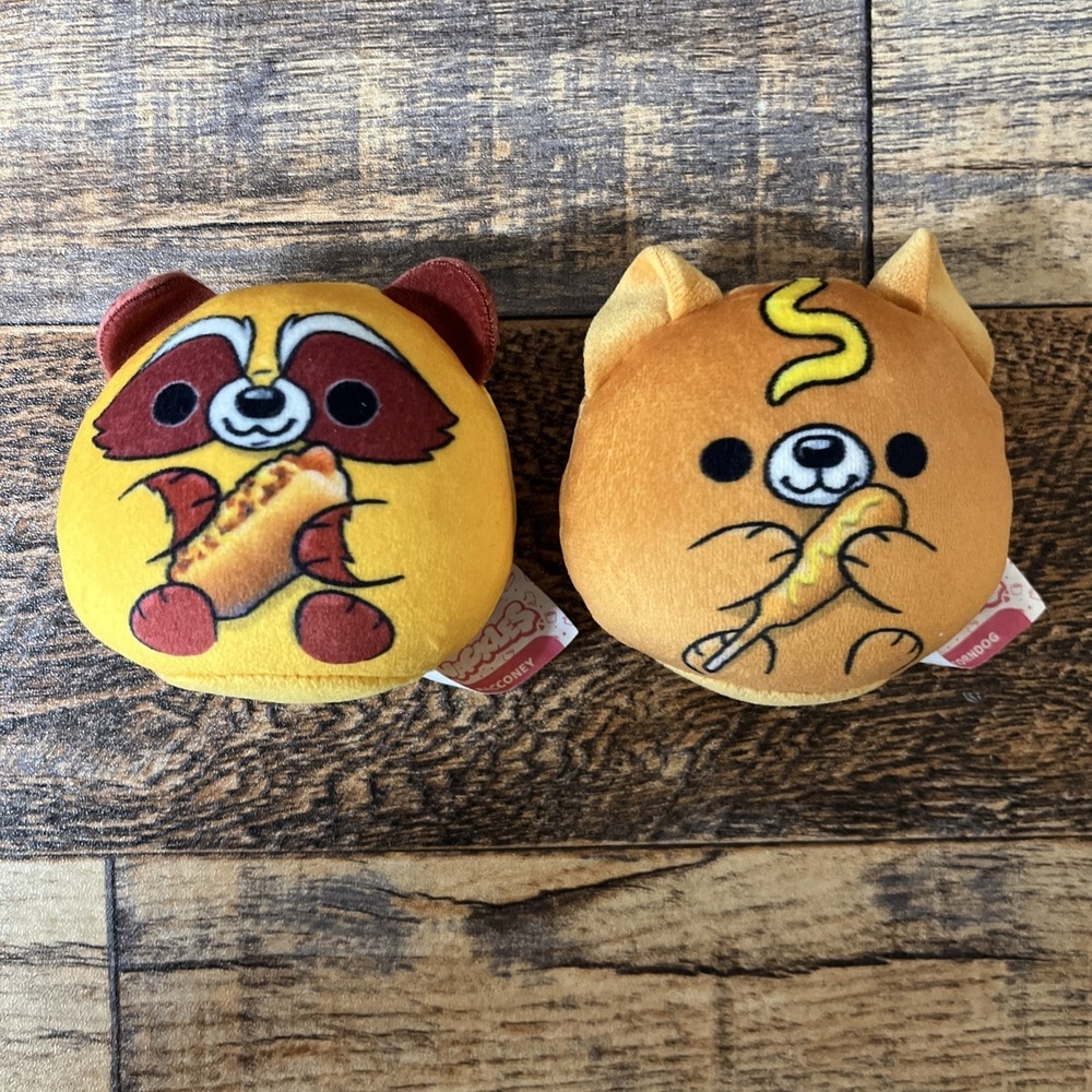 Sonic Wacky Pack ZURU Snackles Plush Lot 3" Corndog & Racconey